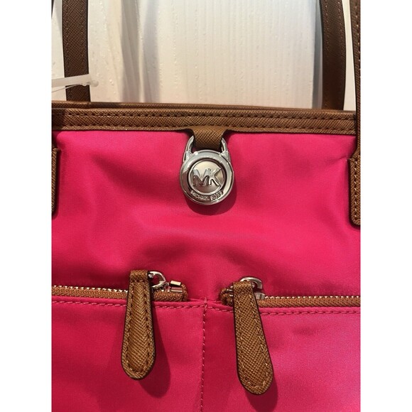 Michael Kors Kempton Raspberry Pink MD Pocket Tote Bag Nylon Medium NEW - Picture 3 of 14
